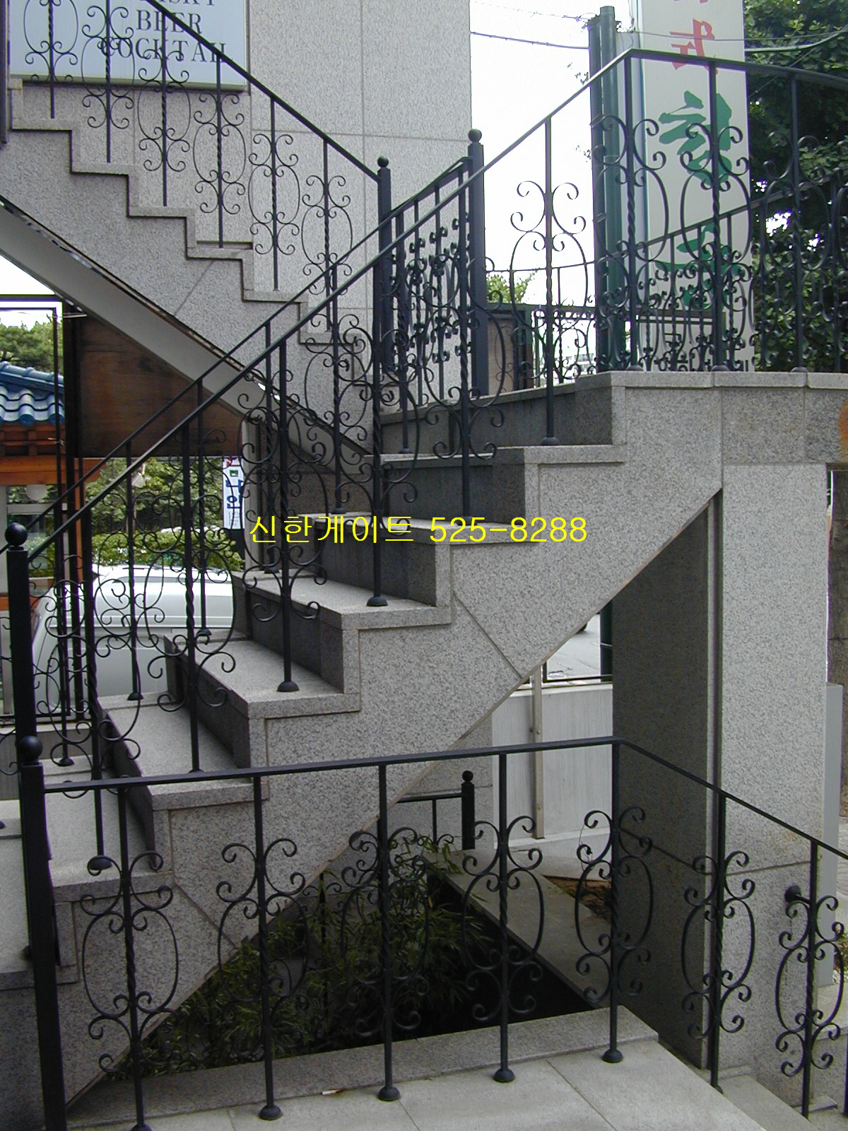 9940_copy_10340_3717599699_ek4Hi0zN_06ab42c476b79d1a3a281ff70348039259292c6f.jpg 이미지크게보기